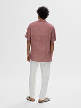 Load image into Gallery viewer, Selected Homme Relax Vero Shirt Rose