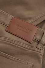 Load image into Gallery viewer, Gant Moleskin Jeans Faded Taupe