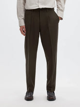Load image into Gallery viewer, Selected Homme 190 Regular Tapered Finn Flex Trouser Brown