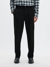 Load image into Gallery viewer, Selected Homme 190 Regular Tapered Finn Flex Trouser Black