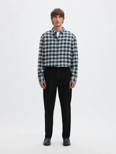 Load image into Gallery viewer, Selected Homme 190 Regular Tapered Finn Flex Trouser Black