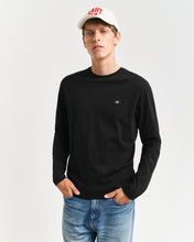 Load image into Gallery viewer, Gant Shield Long Sleeve T-Shirt Black