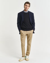 Load image into Gallery viewer, Gant Shield Sweat Shorts Black