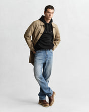 Load image into Gallery viewer, Gant Regular Shield Hoodie Black