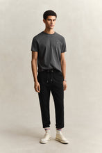 Load image into Gallery viewer, Gant Regular Shield Sweatpant Black