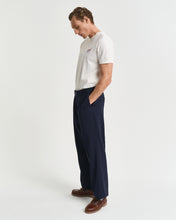 Load image into Gallery viewer, Gant Placed Graphic T-Shirt Cream