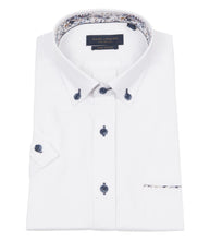 Load image into Gallery viewer, Guide London Button Down Collar Short Sleeve Shirt White