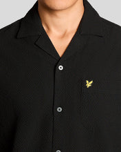 Load image into Gallery viewer, Lyle and Scott Crinkle Resort Shirt Black