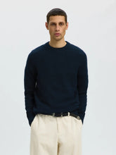 Load image into Gallery viewer, Selected Homme Rai Crew Neck Jumper Navy
