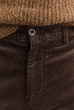 Load image into Gallery viewer, Gant Regular Corduroy Chinos Brown