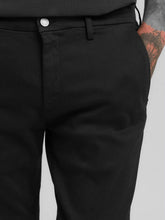 Load image into Gallery viewer, Replay Zeumar Hyperflex Chino Black