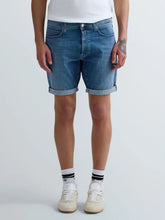 Load image into Gallery viewer, Replay RBJ 981 Denim Shorts Blue