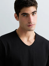 Load image into Gallery viewer, Replay Raw Edge V Neck T-Shirt Black