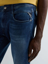 Load image into Gallery viewer, Replay Anbass Jeans Medium Blue