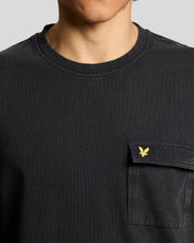 Load image into Gallery viewer, Lyle and Scott Cargo Pocket T-Shirt Black