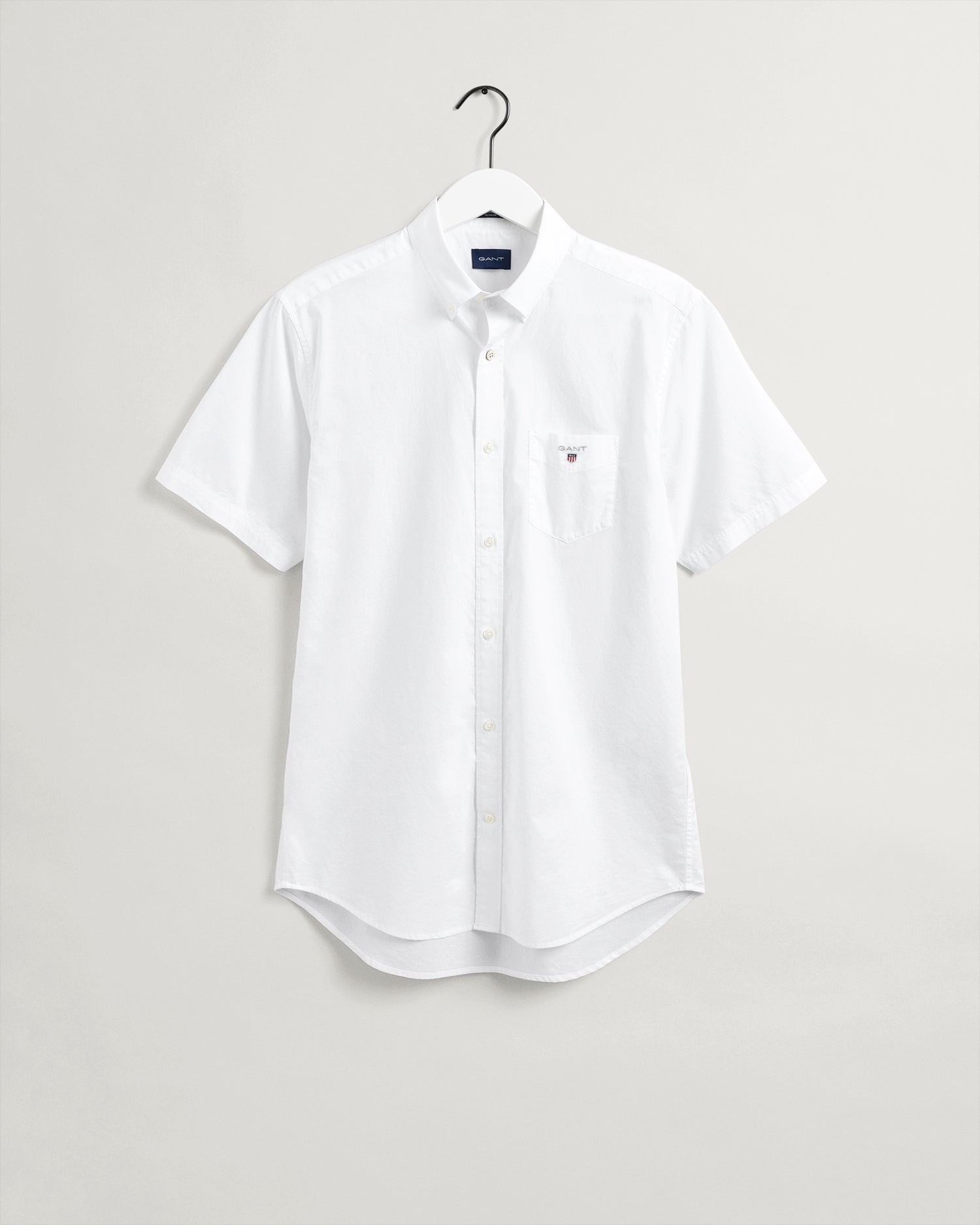 gant white short sleeve shirt