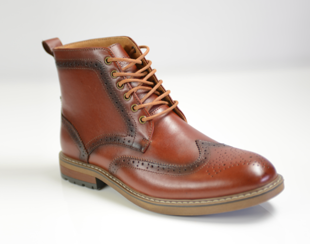 Front Gibson Brogue Boots Tan